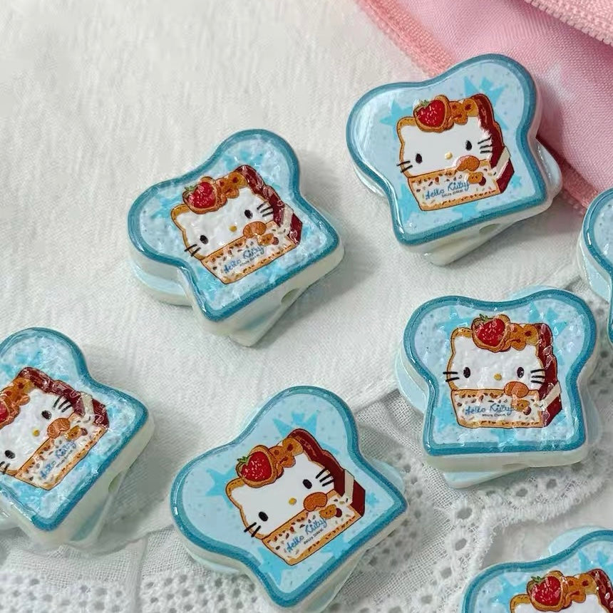 HK Bear Cute Resin Toast Beads