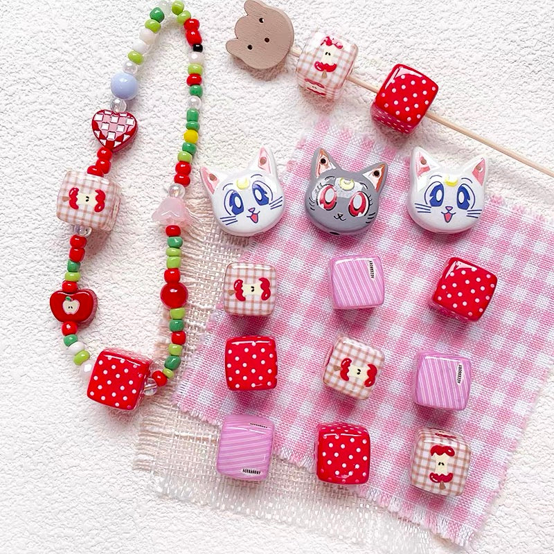 Cat-shaped Red Polka Dot Acrylic Cube Beads