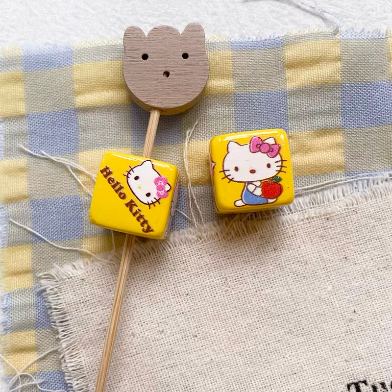 HK Colorful Acrylic Cube Beads