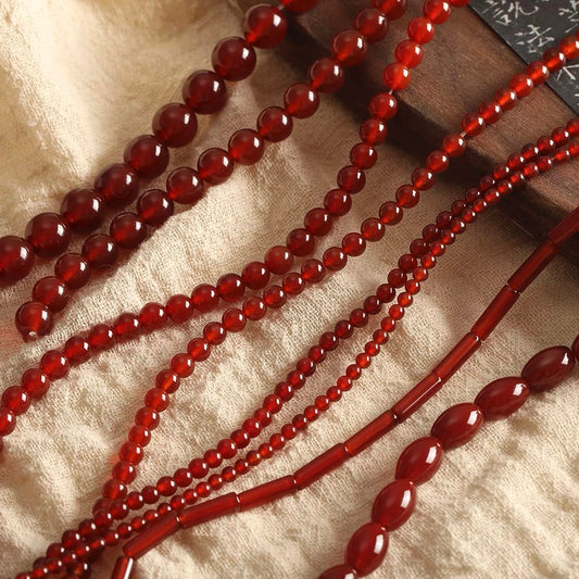 Red agate bead