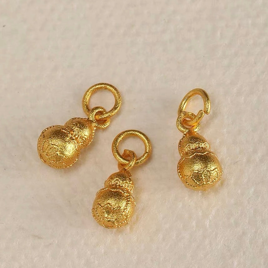 High color-retention placer gold bead