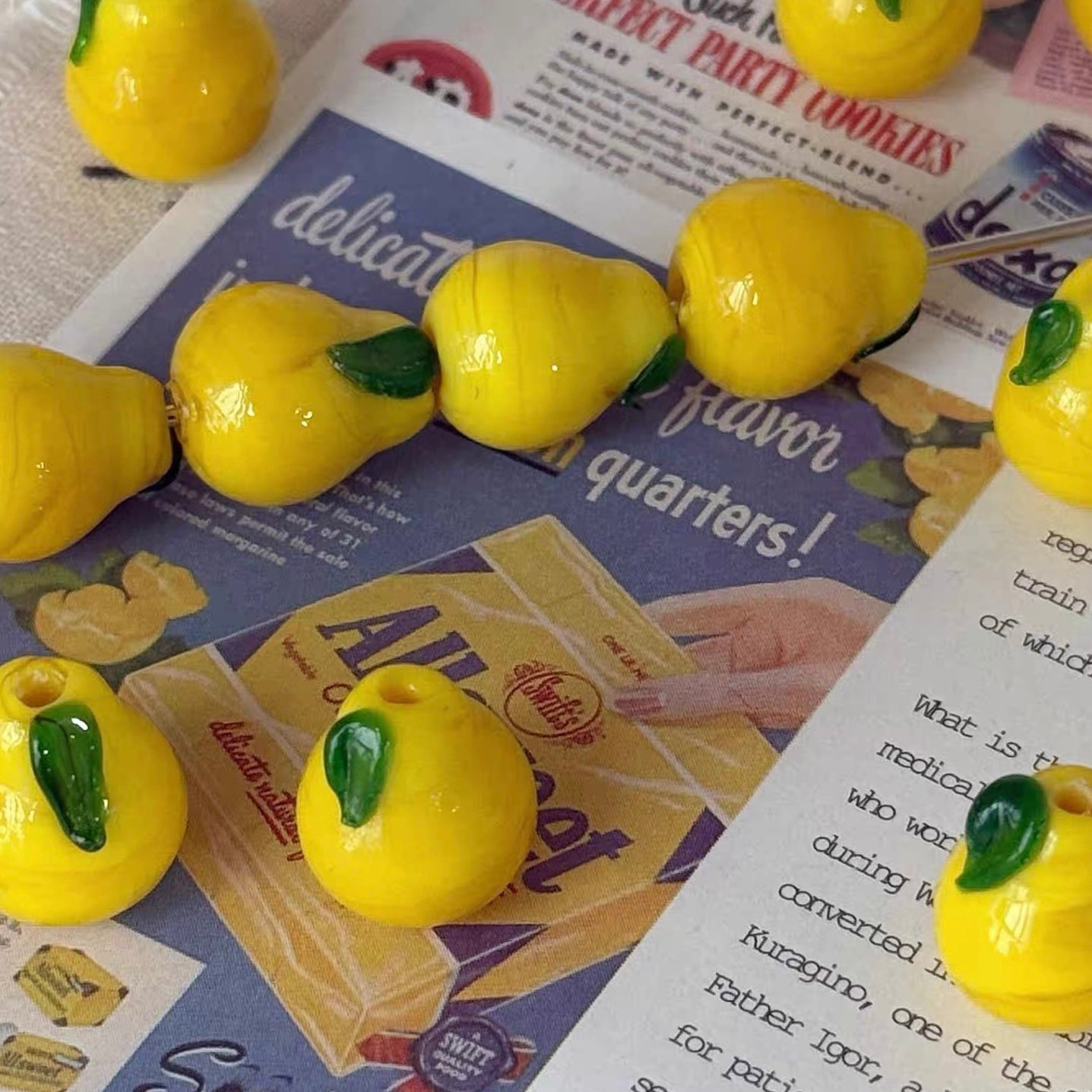 Cute 3D Pear-shaped Fruit Glass Beads