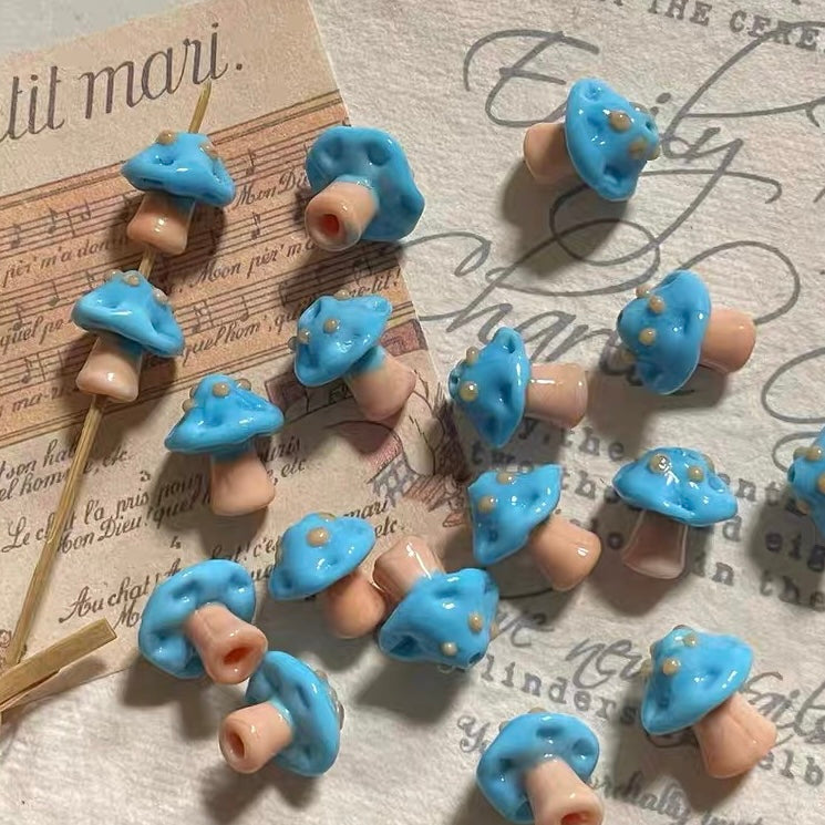 Cute Polka-dot Mushroom Glass Beads