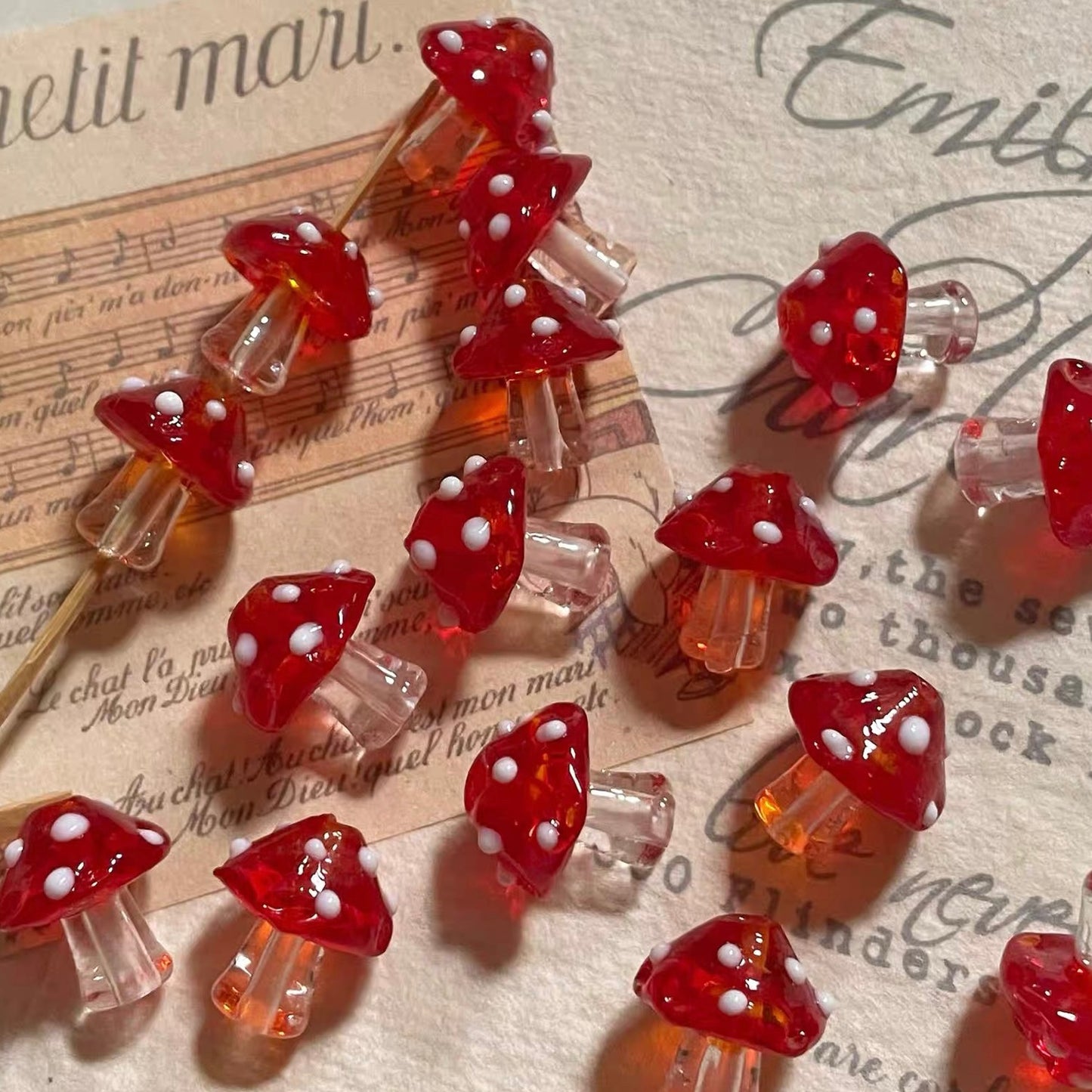 Cute Polka-dot Mushroom Glass Beads