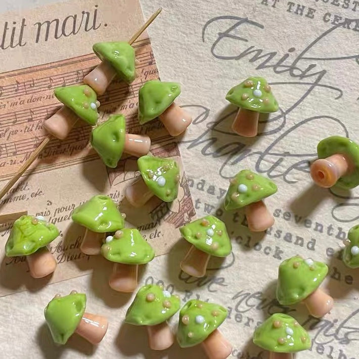 Cute Polka-dot Mushroom Glass Beads