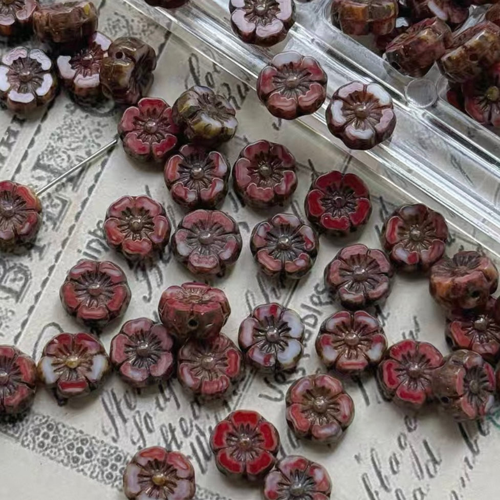 Hawaiian Flower Czech Beads