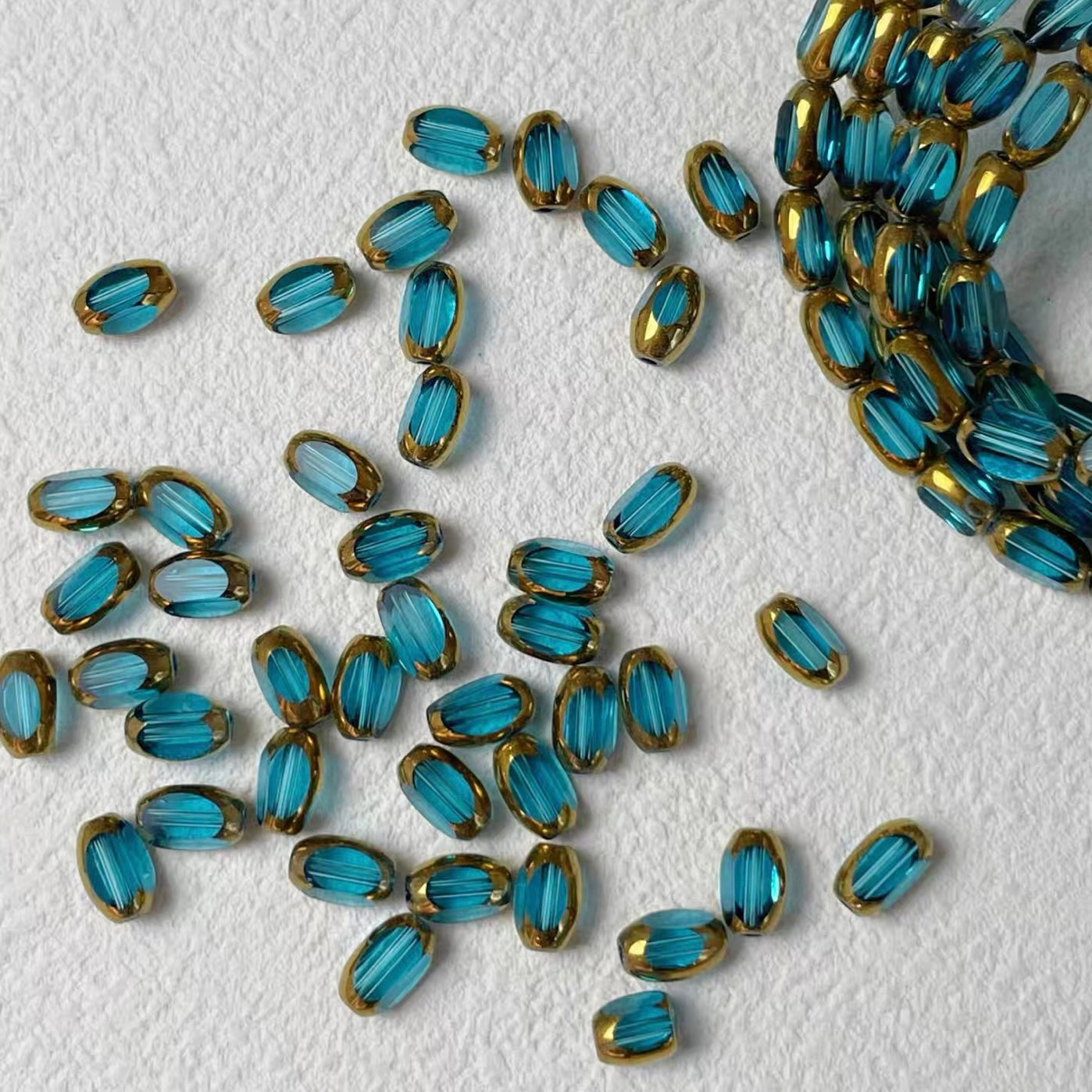 Vintage Gold-Edged Oval Mirror Glass Beads