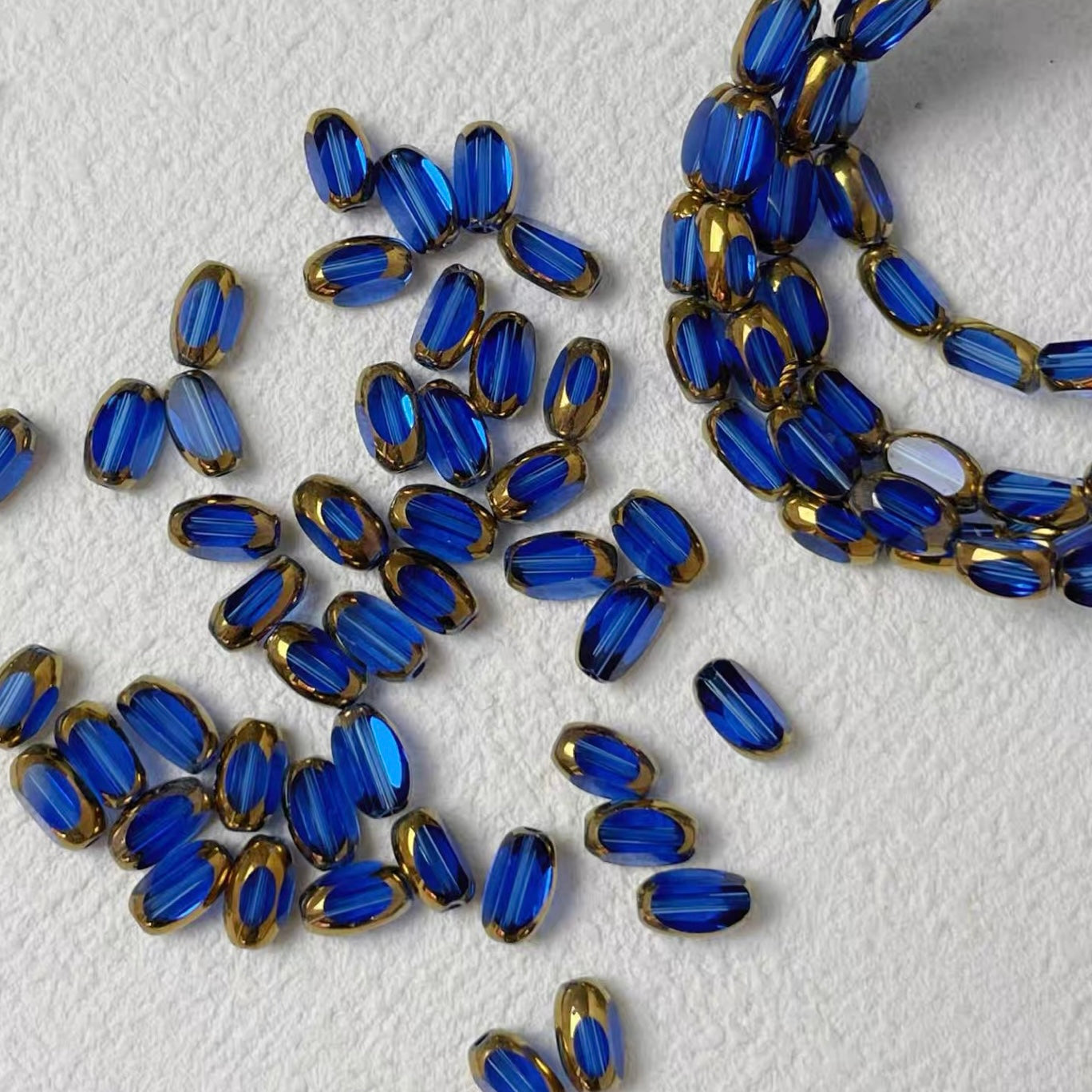 Vintage Gold-Edged Oval Mirror Glass Beads