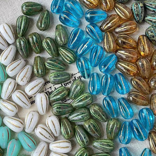 Teardrop Vintage Czech Beads