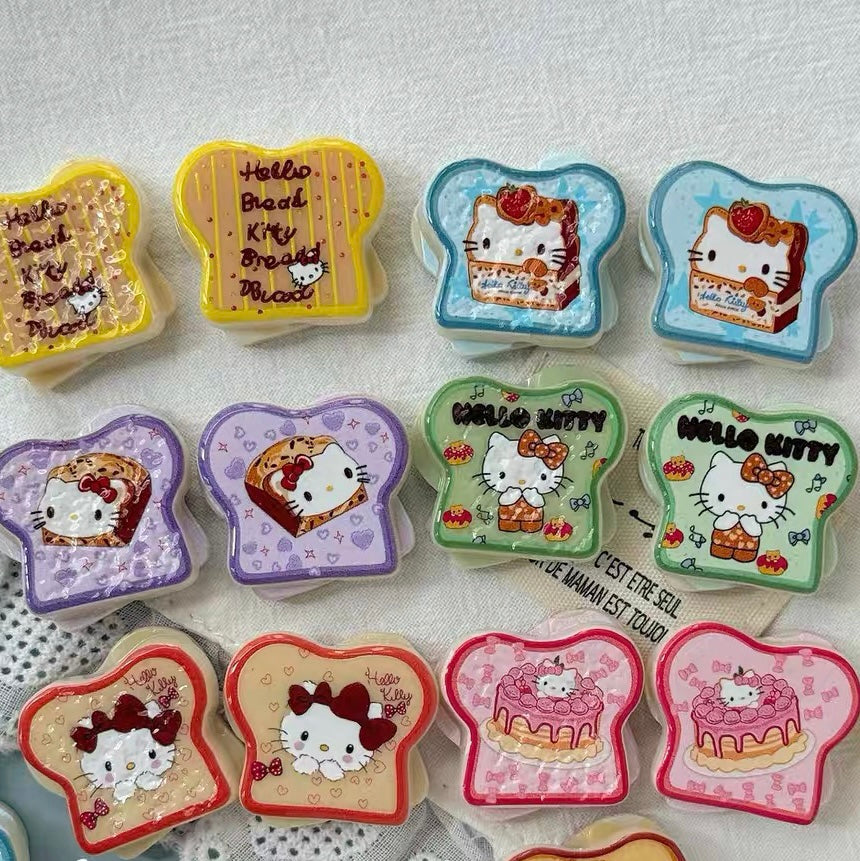 HK Bear Cute Resin Toast Beads
