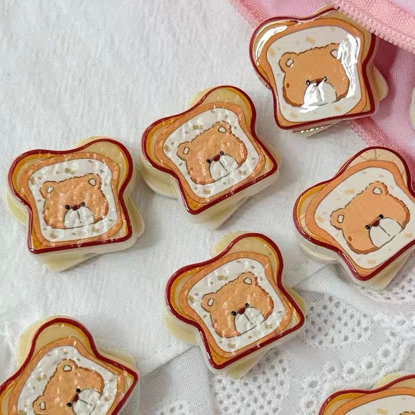 HK Bear Cute Resin Toast Beads