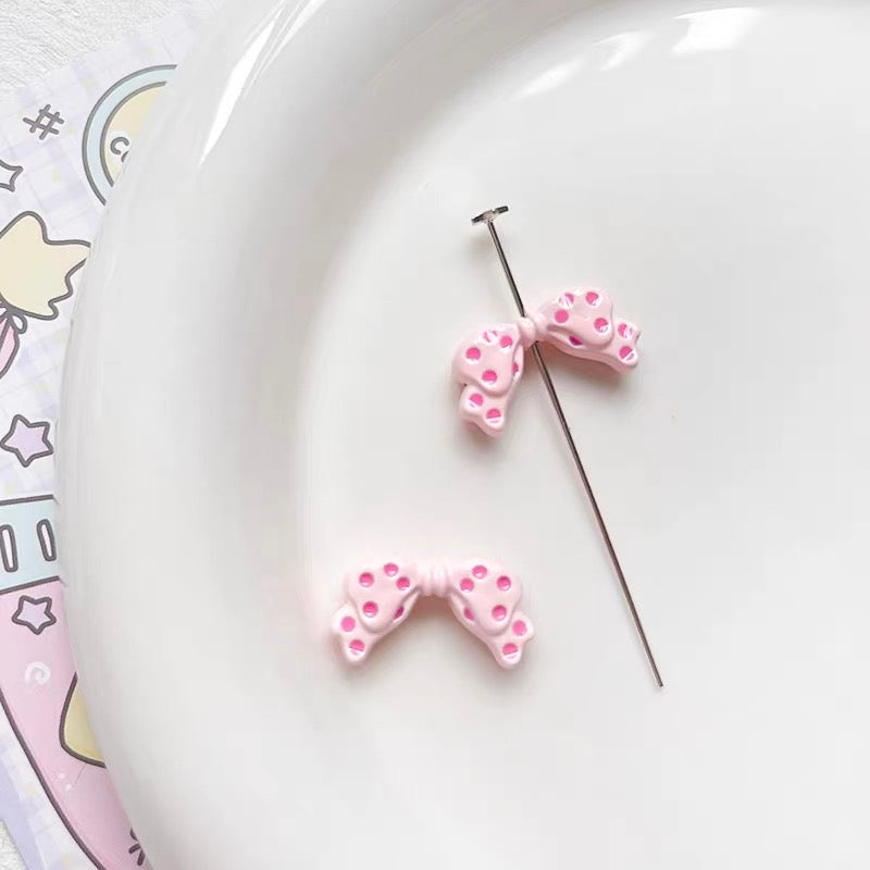 Polka Dot Bowknot Alloy Enameled 3D Beads