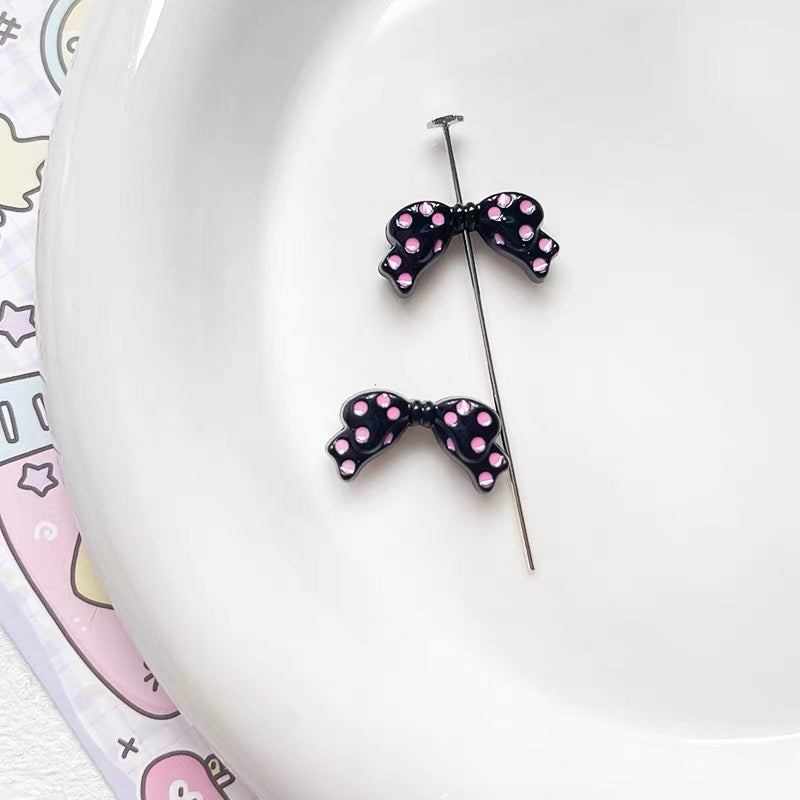 Polka Dot Bowknot Alloy Enameled 3D Beads
