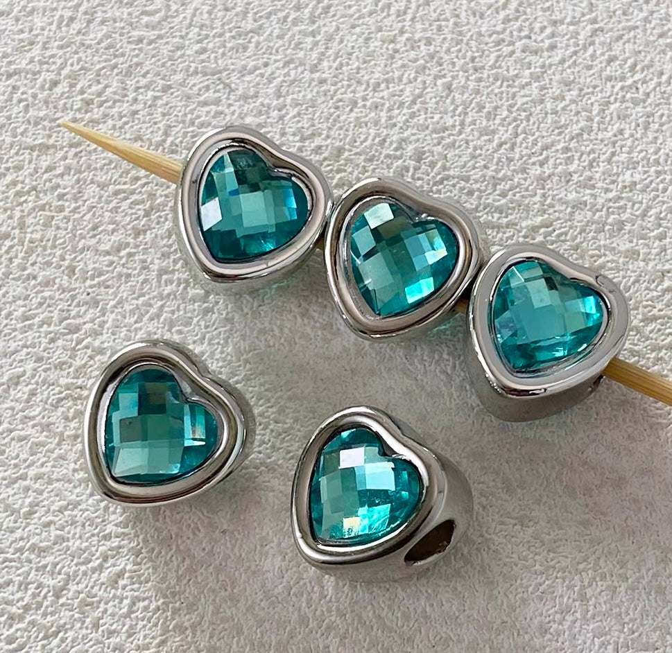 Versatile Heart-Shaped Colored Diamond Beads