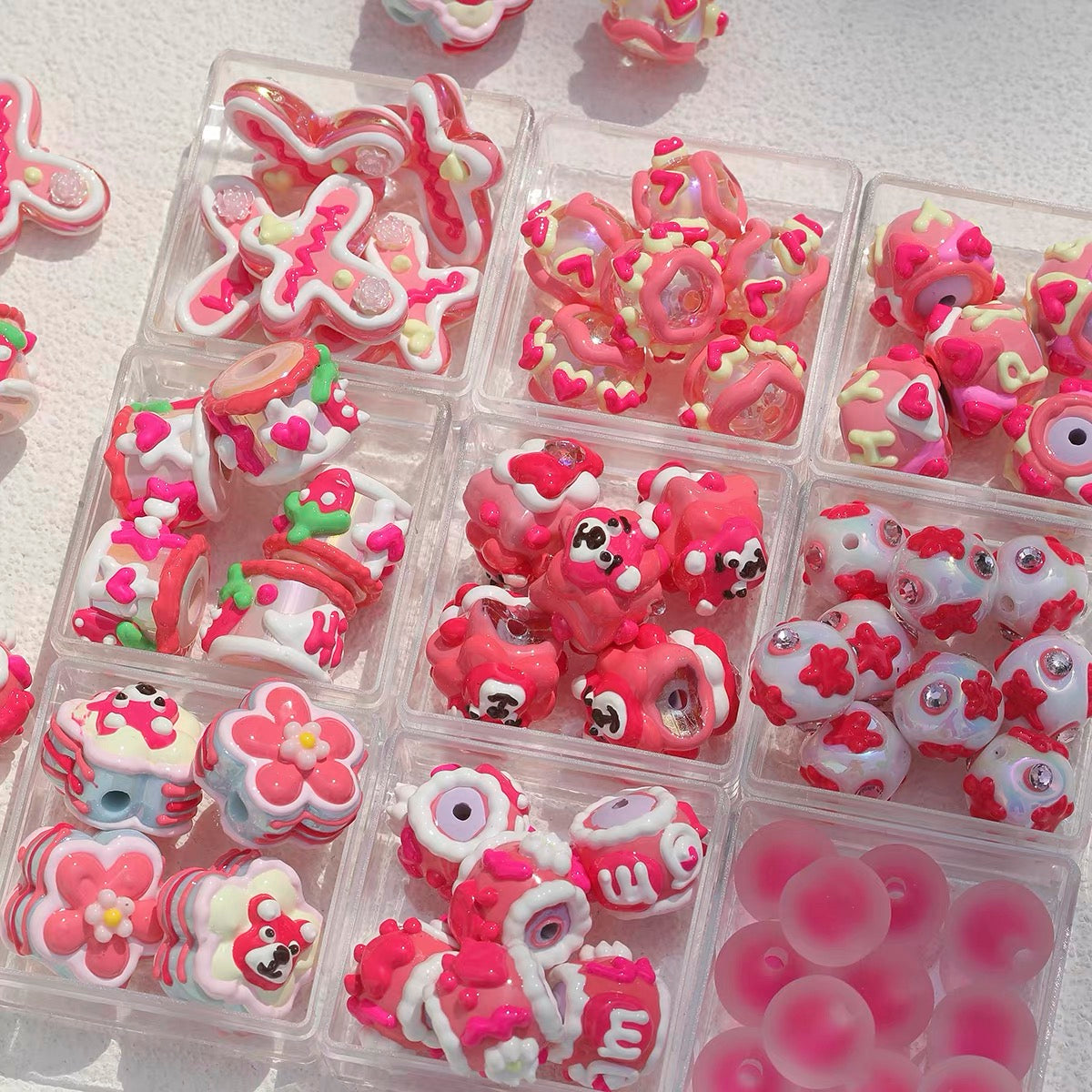Strawberry-Colored Heavy-Craftsmanship Hand-Painted Beaded Strand