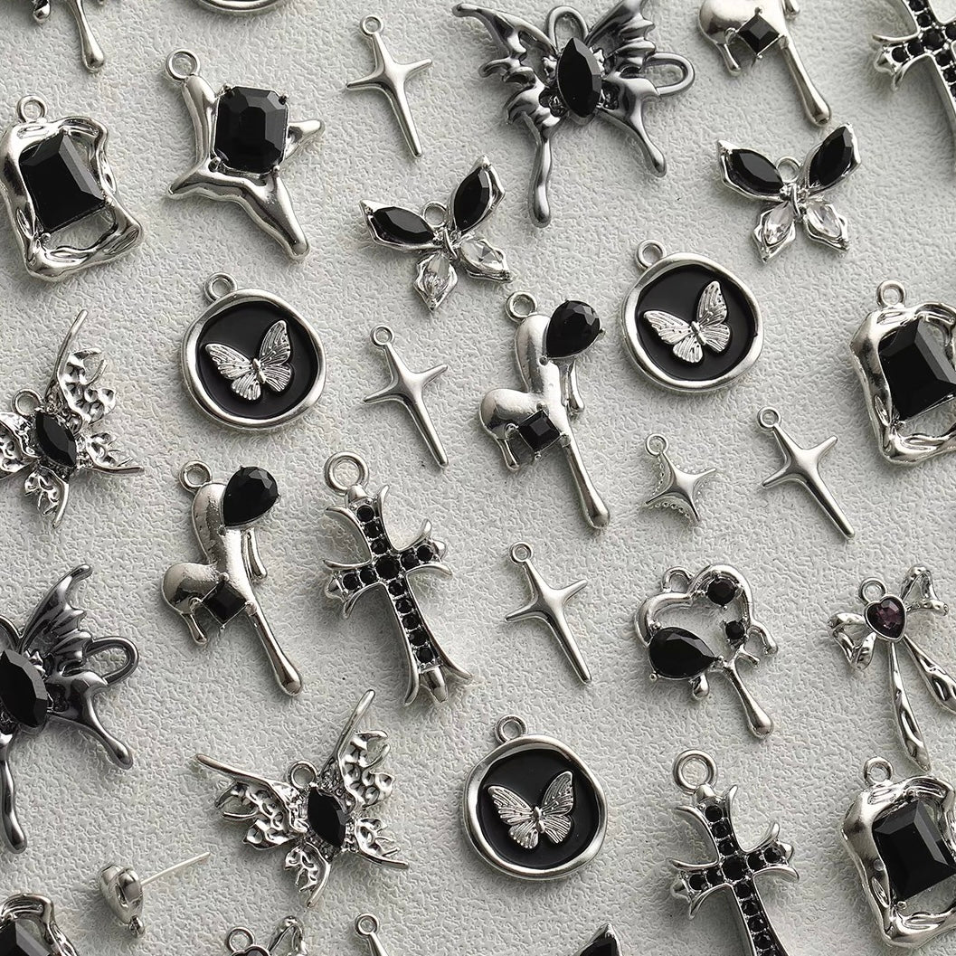 Sweet-Goth Dark Pendant Beads