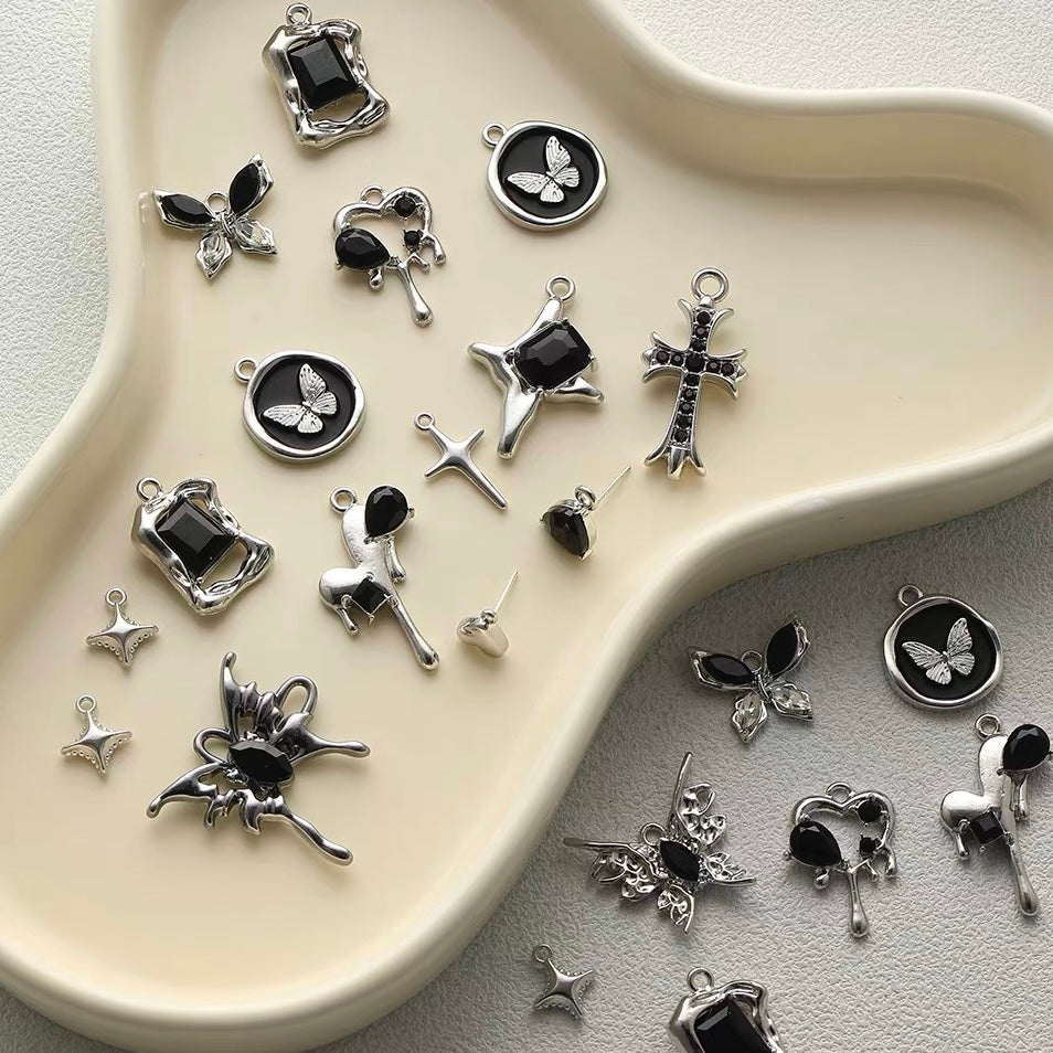 Sweet-Goth Dark Pendant Beads