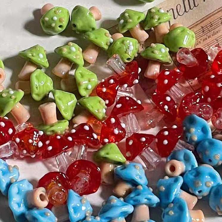 Cute Polka-dot Mushroom Glass Beads